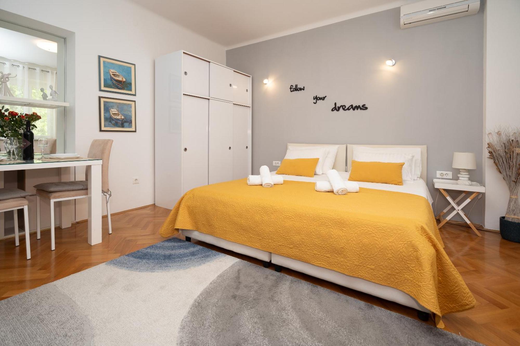 Nena Studio Apartment Задар Экстерьер фото
